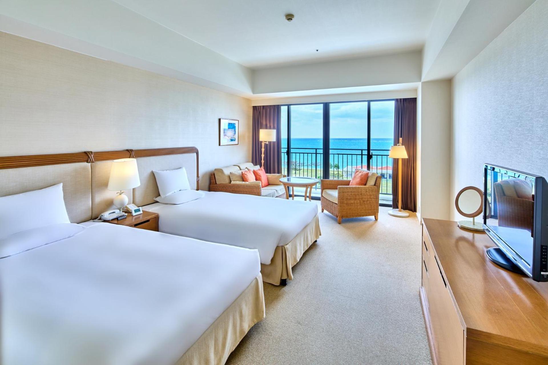 Southern Beach Hotel & Resort Itoman Exteriör bild